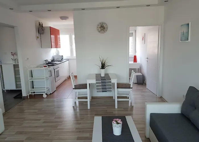 Apartment Alex Miramare